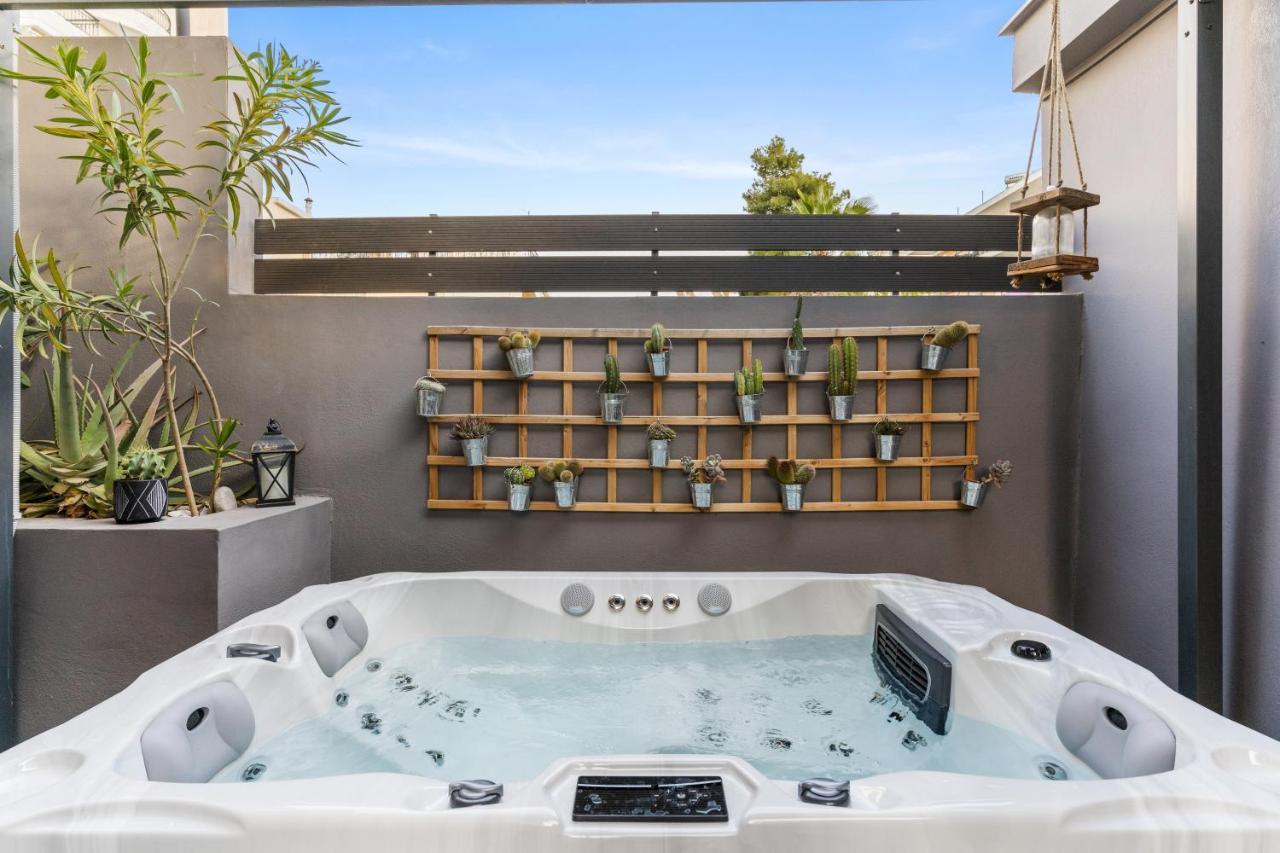Luxe House In Glyfada With Spa Near Metro Station C8 아테네 외부 사진